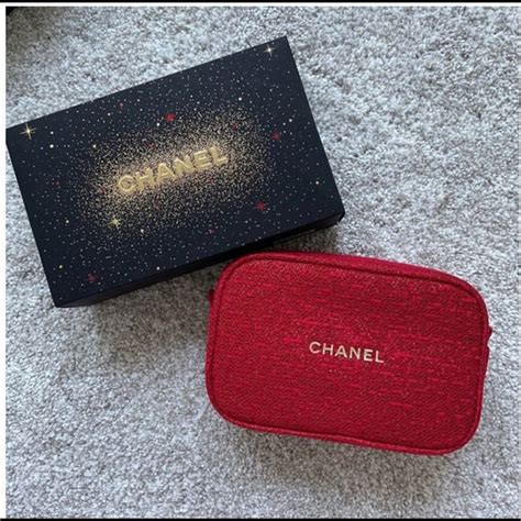 chanel holiday pouch 2021|Chanel beauty gift sets.